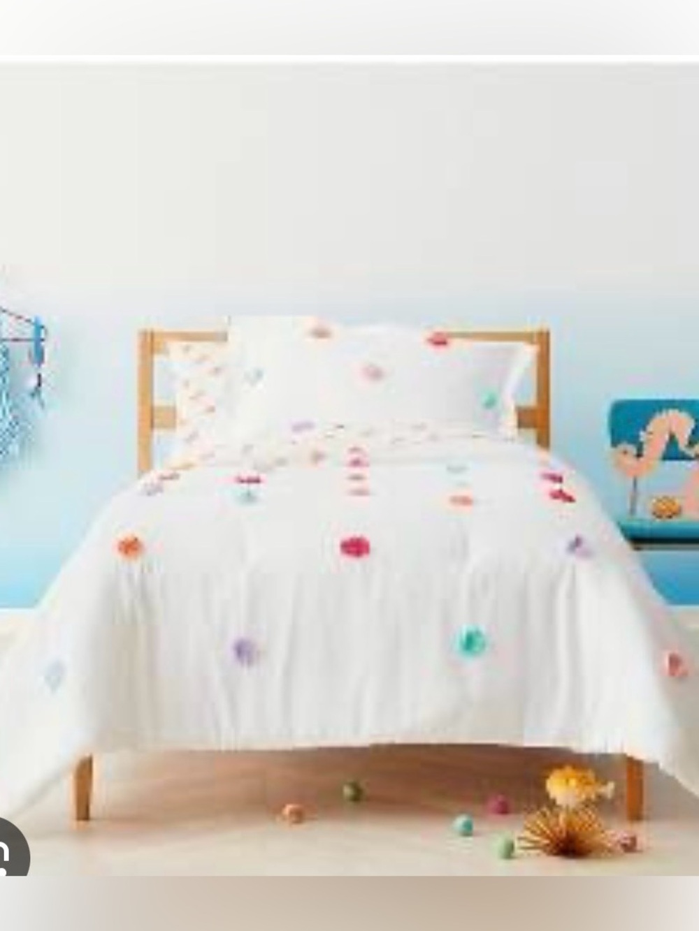 Pillowfort White Pom Comforter & Sham Set Full Size
